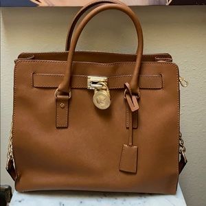 Michael Kors “Hamilton” Saffiano Large Tote